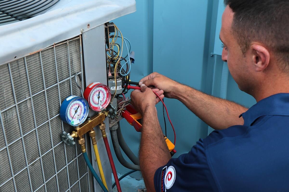 AC Maintenance Service Image